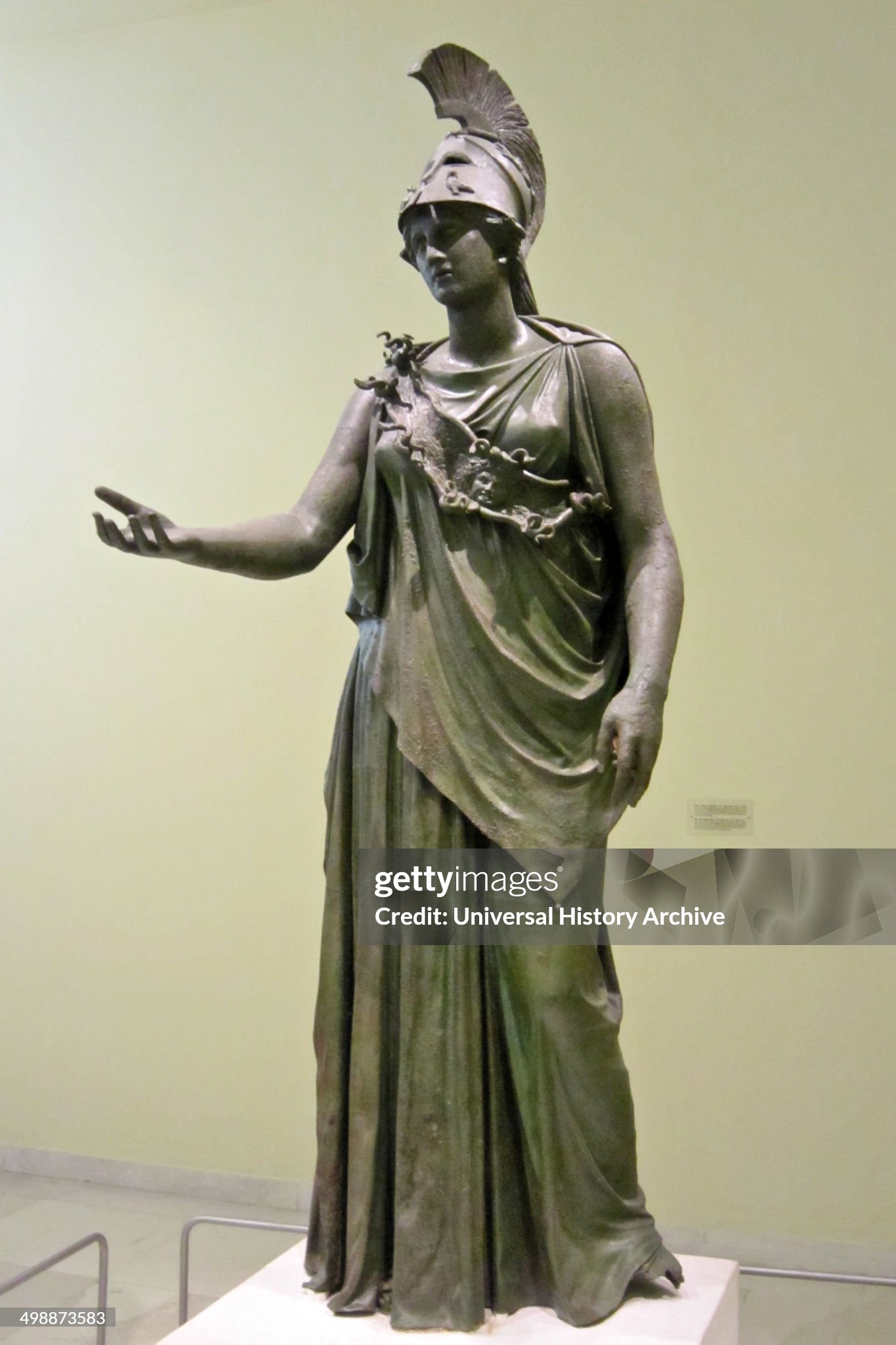 Read more about the article Bonnie Honig Political Theory and the Displacement of Politics